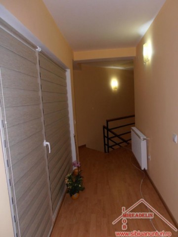 vand-casa-zona-calea-cisnadiei-14