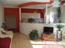 vand-apartament-3-camere-la-mansardavasile-milea-2