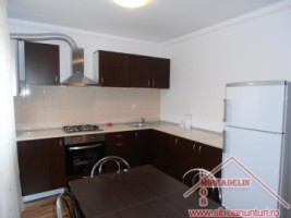 inchiriez-apartament-3-camere-105-mp-valea-aurie-2