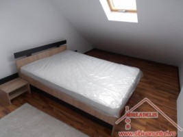 inchiriez-apartament-3-camere-85-mp-valea-aurie-8