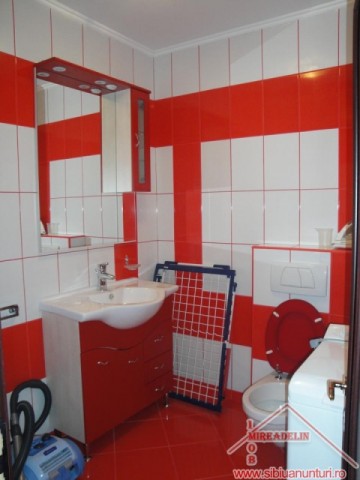 inchiriez-apartament-3-camere-elegant-strand-9