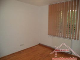 inchiriez-apartament-2-camere-zona-centrala-4