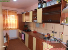 inchiriez-apartament-3-camere-strand