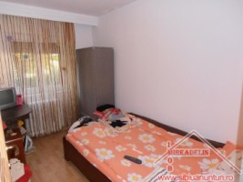 inchiriez-apartament-3-camere-strand-6