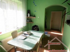 urgent-apartament-2-camere-la-casa-central-2