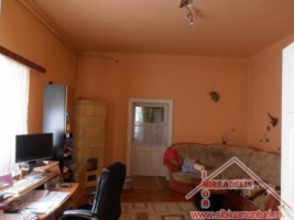 urgent-apartament-2-camere-la-casa-central-6