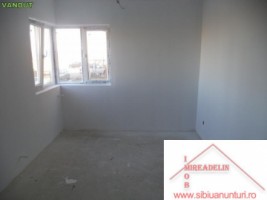 vand-apartament-3-camere-calea-cisnadiei
