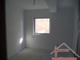 vand-apartament-3-camere-calea-cisnadiei-1