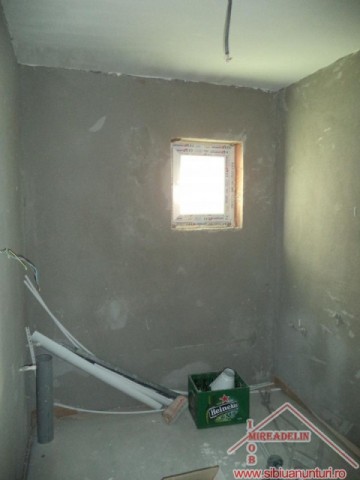vand-apartament-3-camere-calea-cisnadiei-4