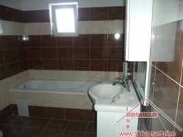 vand-apartament-3-camere-calea-cisnadiei-4