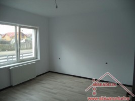 vand-apartament-3-camere-selimbar-4