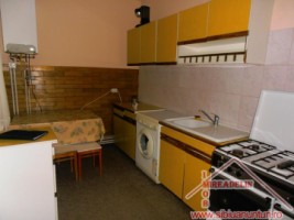 inchiriez-casa-3-camere-zona-terezian