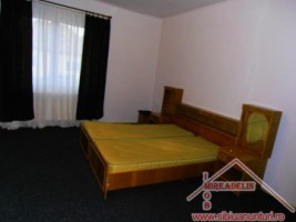 inchiriez-casa-3-camere-zona-terezian-1