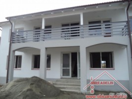 vand-apartament-3-camere-vila-selimbar