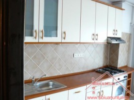 inchiriez-apartament-elegant-4-camere-zona-turnisor-4