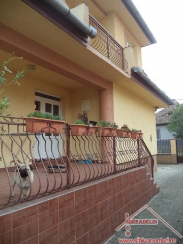 inchiriez-casa-4-camere-zona-terezian