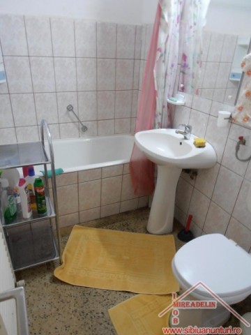 inchiriez-apartament-2-camere-zona-terezian-4