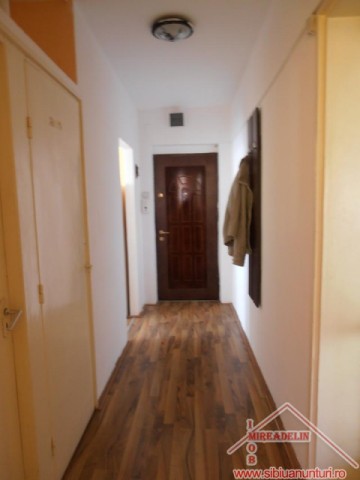 inchiriez-apartament-2-camere-zona-terezian-5