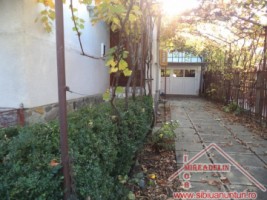 vand-apartament-la-casa-3-camere-zona-parcul-sub-arini-9