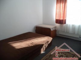 inchiriez-apartament-3-camere-zona-vasilea-aron-3
