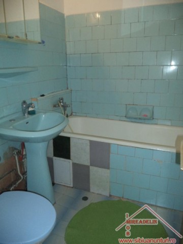 inchiriez-apartament-3-camere-zona-vasilea-aron-5