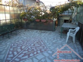 inchiriez-apartament-3-camere-la-casa-zona-centrala-6