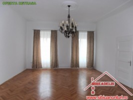 inchiriez-apartament-2-camere-ultracentral
