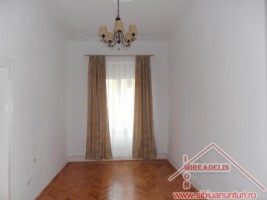 inchiriez-apartament-2-camere-ultracentral-2