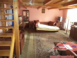 inchiriez-apartament-3-camere-centru-1