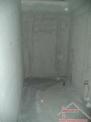 vand-apartament-2-camere-lazaret-5