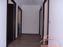 inchiriez-casa-cu-4-camere-calea-cisnadiei-8