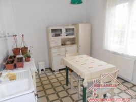 inchiriez-apartament-la-casa-zona-centrala-2