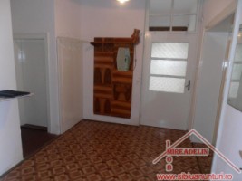 inchiriez-apartament-la-casa-zona-centrala-3