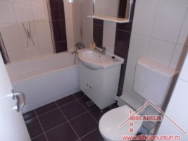 inchiriez-apartament-3-camere-zona-strand-3