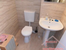 inchiriez-apartament-3-camere-zona-strand-5
