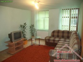inchiriez-apartament-2-camere-la-casa-zona-centrala