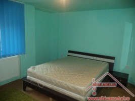 inchiriez-apartament-2-camere-la-casa-zona-centrala-2
