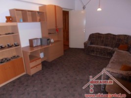 inchiriez-apartament-3-camere-vasile-aaron-2