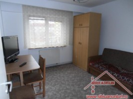 inchiriez-apartament-3-camere-vasile-aaron-5
