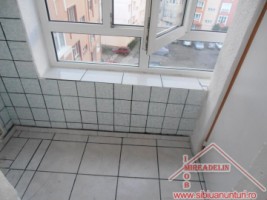 inchiriez-apartament-2-camere-central-2
