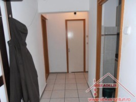 inchiriez-apartament-2-camere-central-3