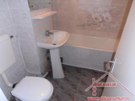 inchiriez-apartament-2-camere-central-5