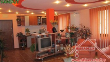 vand-apartament-3-camere-zona-m-viteazul