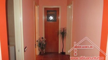 vand-apartament-3-camere-zona-m-viteazul-2