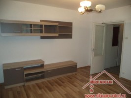 inchiriez-garsoniera-zona-vasile-milea-1