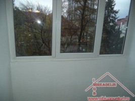 inchiriez-garsoniera-zona-vasile-milea-3