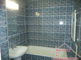 inchiriez-garsoniera-zona-vasile-milea-4