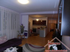 vand-apartament-3-camere-zona-strand-1