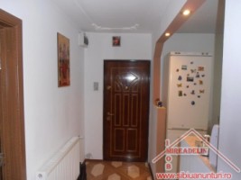 vand-apartament-3-camere-zona-turnisor