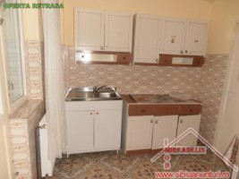 inchiriez-apartament-3-camere-vasile-aaron